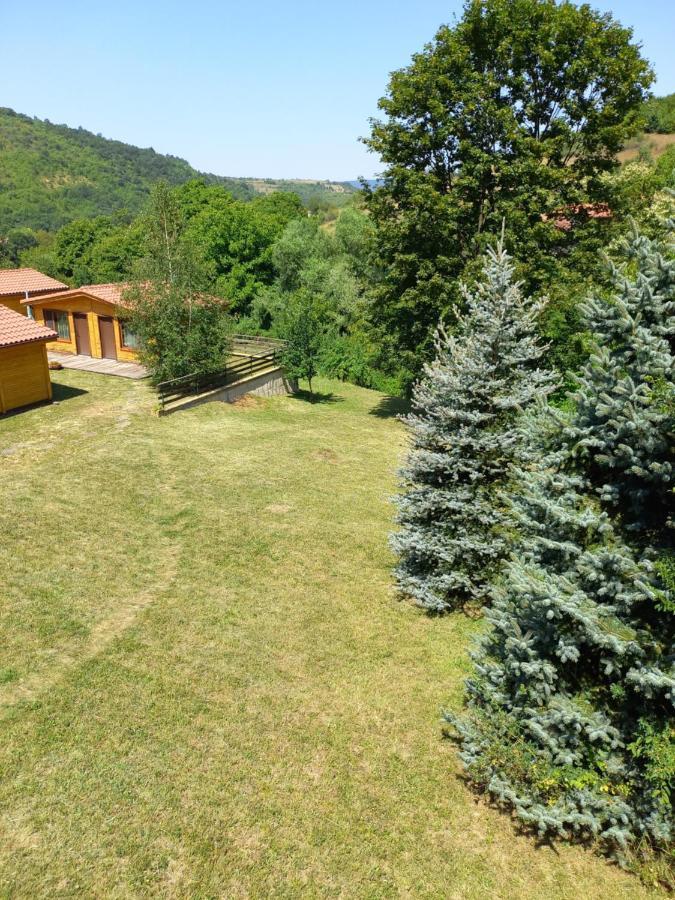 Вилно Селище Мировец Maluk Izvor  Luaran gambar