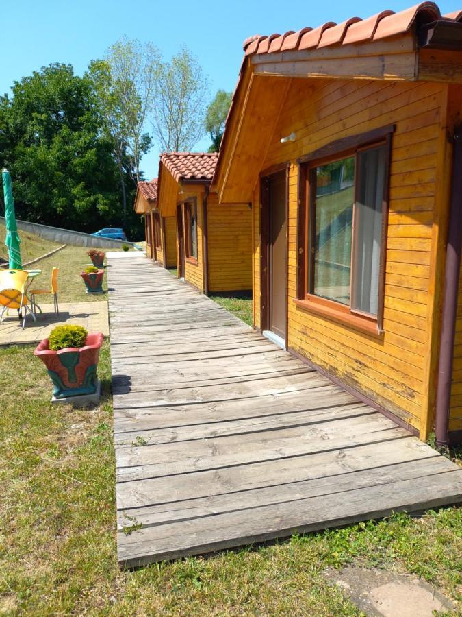 Вилно Селище Мировец Maluk Izvor  Luaran gambar