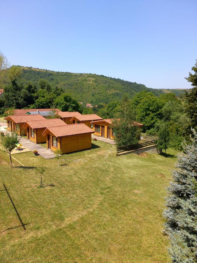 Вилно Селище Мировец Maluk Izvor  Luaran gambar